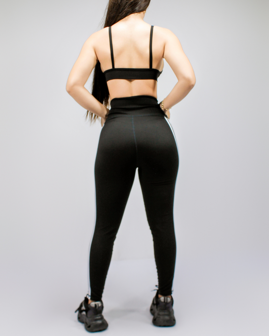 Leggins Line Black LR  Tela Gruesa