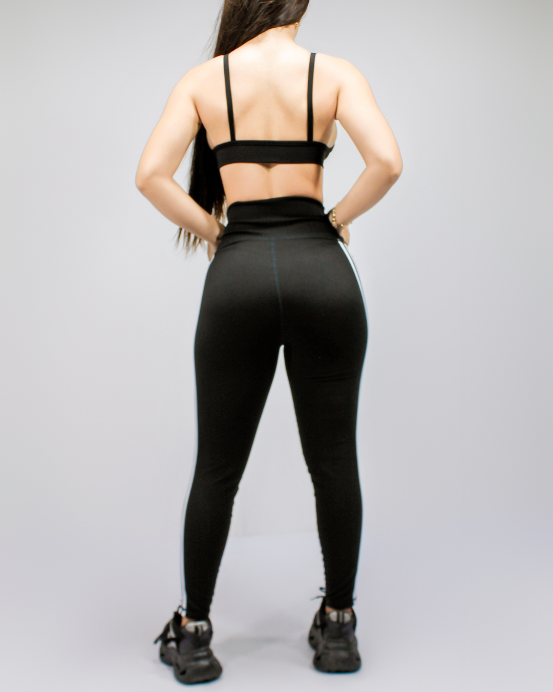 Leggins Line Black LR  Tela Gruesa