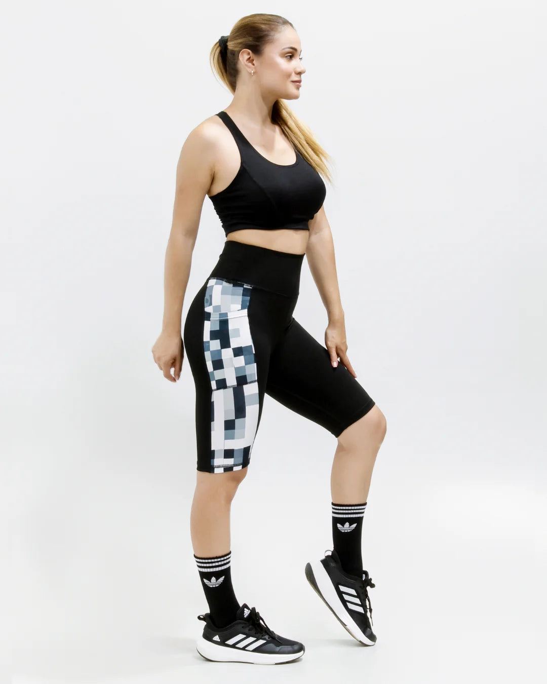 Biker Pixeles Moldeador Con Bolsillos Imagen principal del producto