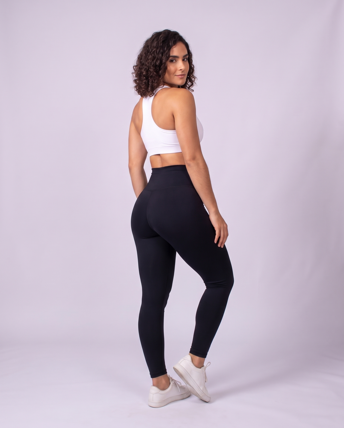 Leggins Powernet y Bolsillo - espalda
